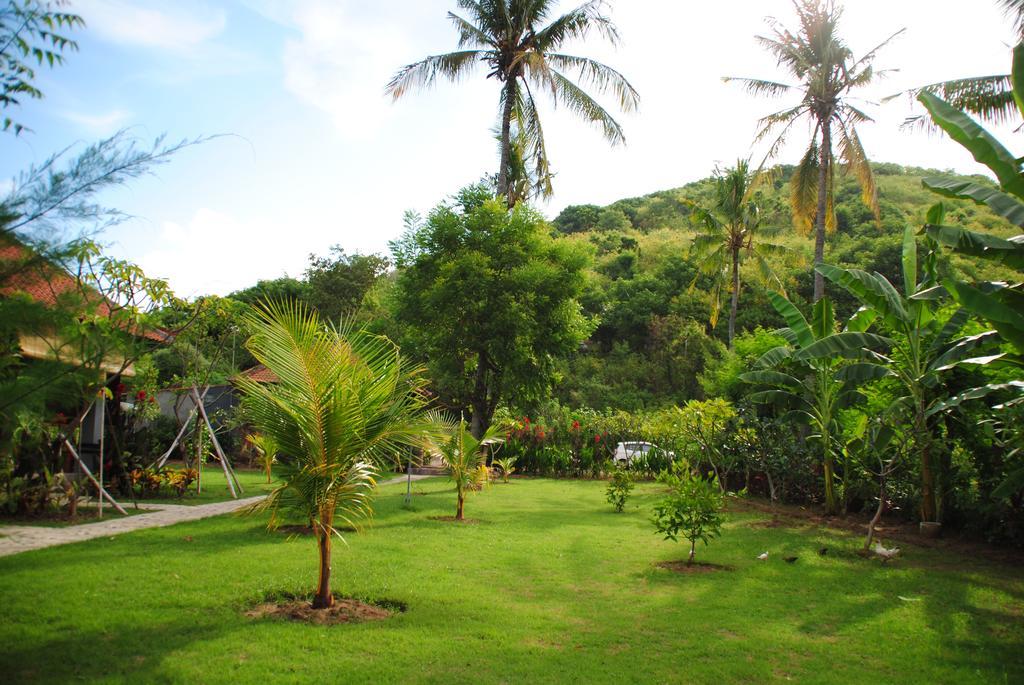 Tiara Homestay Pemuteran  Exterior photo